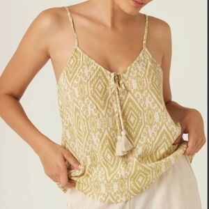 Bila77 The Vose Top in Cactus Green Size XS - New With Tags